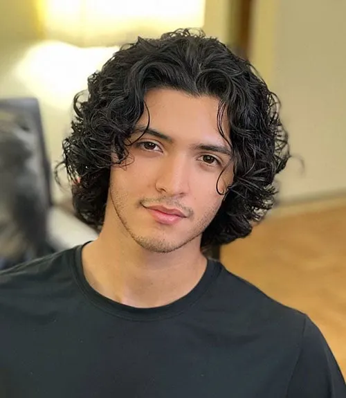 Textured Medium Wavy Middle Part